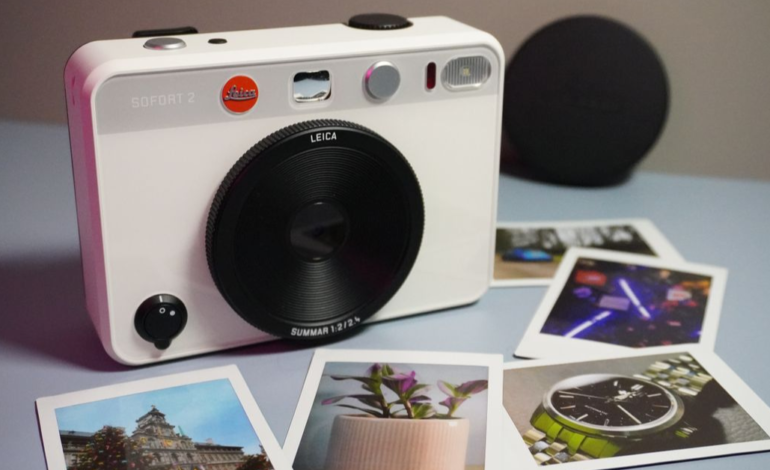 Review of Leica Sofort 2 Hybrid Instant Camera